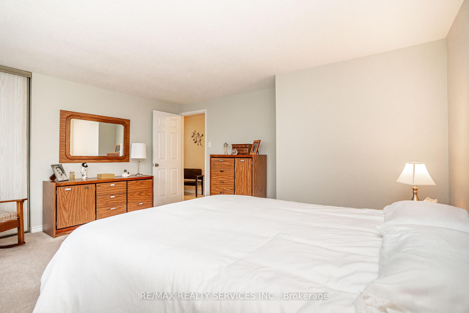 Photo 23 of Unit 125, 125 Ashton Crescent, Brampton, Central Park — HOMEH