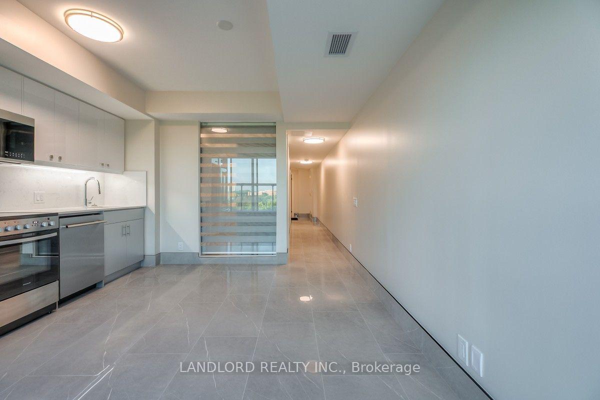 Photo 5 of Unit 704, 2 Manderley Drive, Scarborough, Birchcliffe-Cliffside — HOMEH