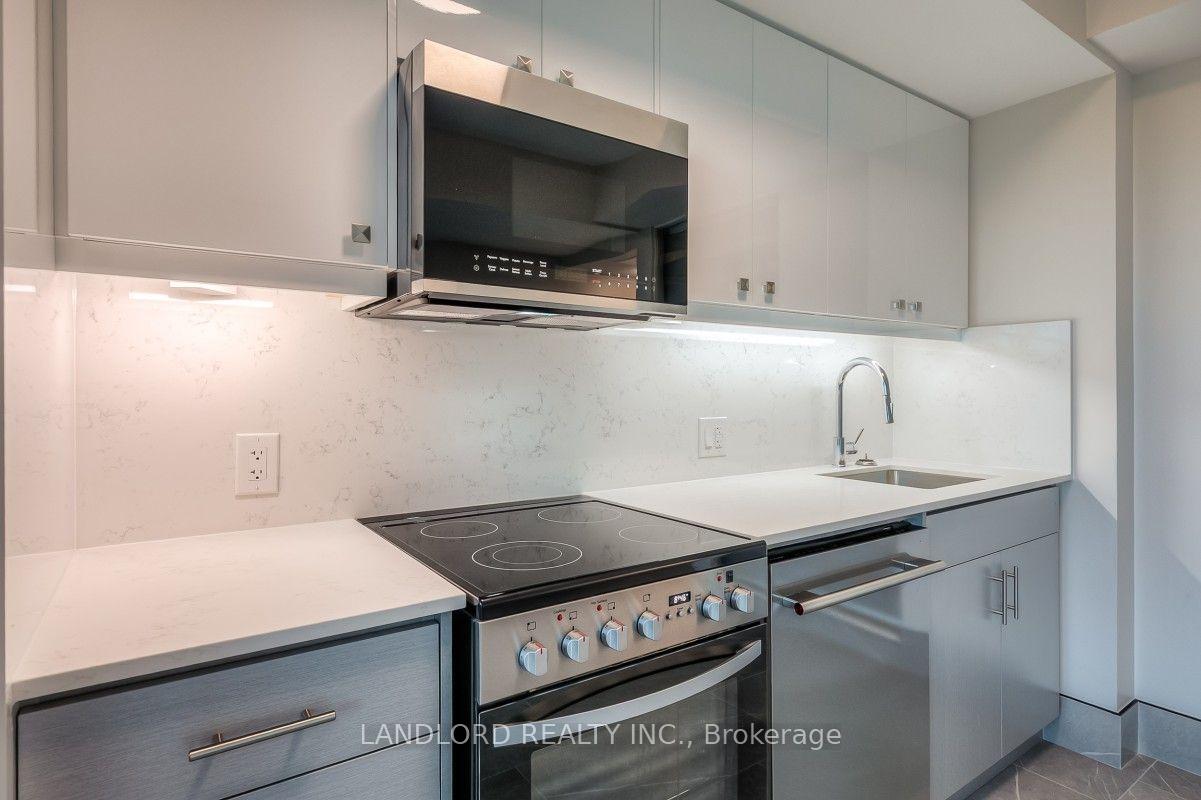 Photo 8 of Unit 704, 2 Manderley Drive, Scarborough, Birchcliffe-Cliffside — HOMEH