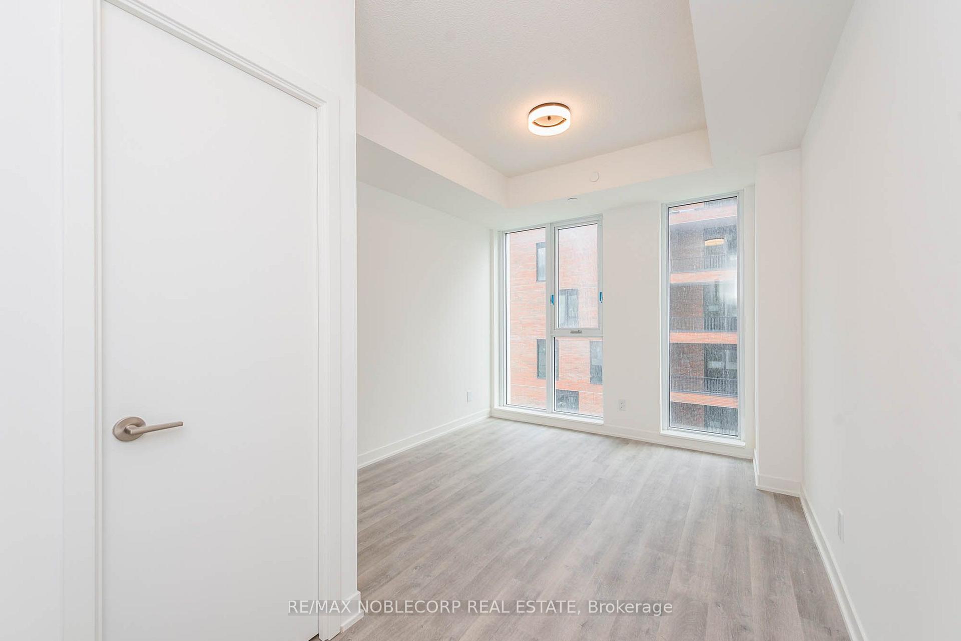 Photo 9 of Unit 812, 292 Verdale Crossing, Markham, Unionville — HOMEH