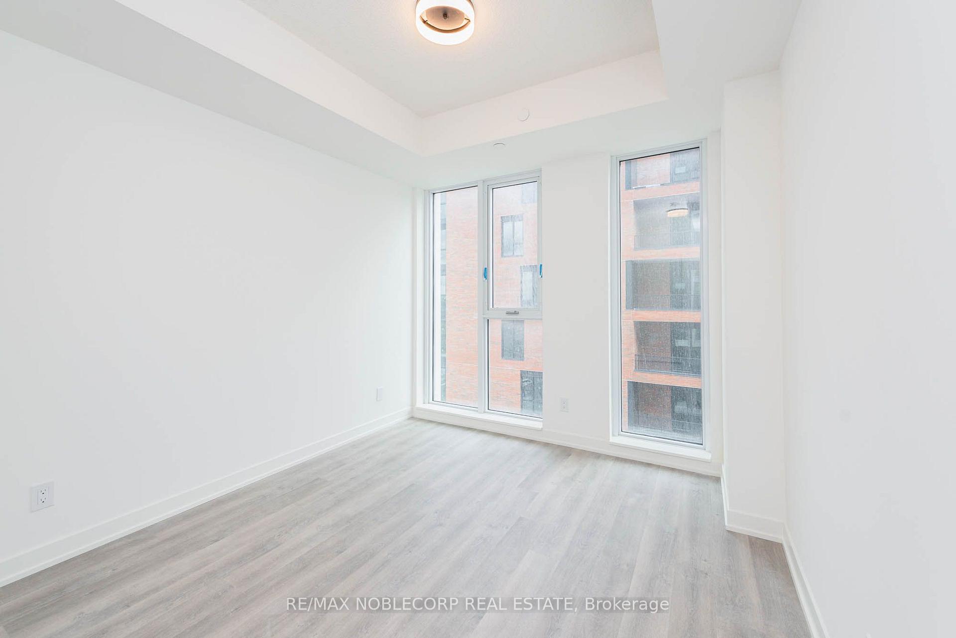 Photo 14 of Unit 812, 292 Verdale Crossing, Markham, Unionville — HOMEH