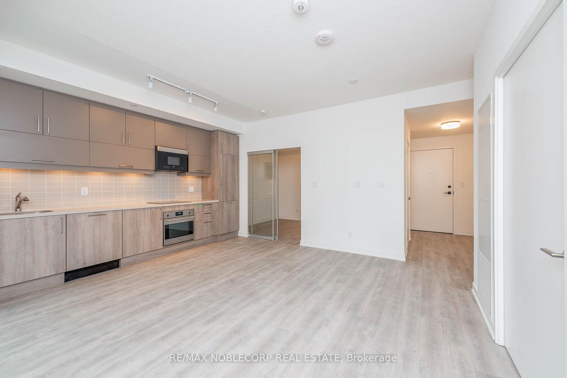 Photo 16 of Unit 812, 292 Verdale Crossing, Markham, Unionville — HOMEH