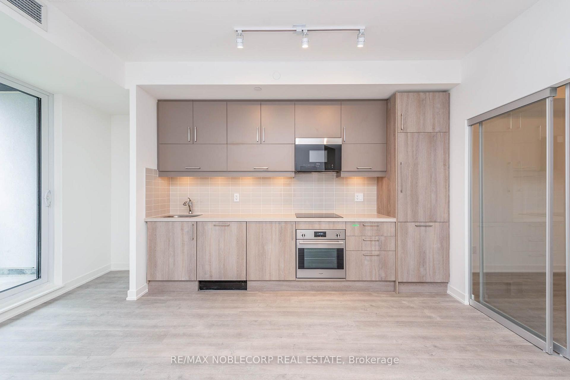 Photo 17 of Unit 812, 292 Verdale Crossing, Markham, Unionville — HOMEH
