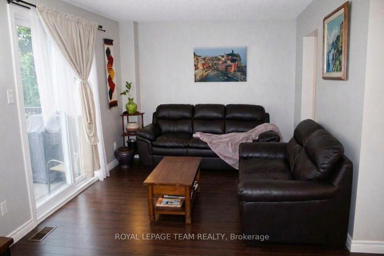 Photo 4 of Unit 53, 503 Sidney Drive, Ottawa, Fallingbrook/Pineridge — HOMEH