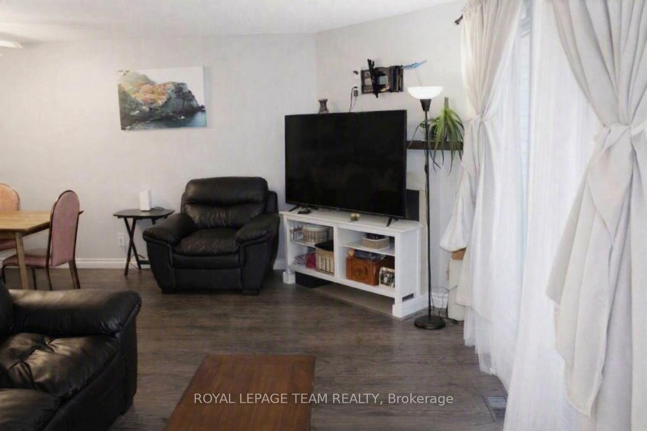 Photo 7 of Unit 53, 503 Sidney Drive, Ottawa, Fallingbrook/Pineridge — HOMEH