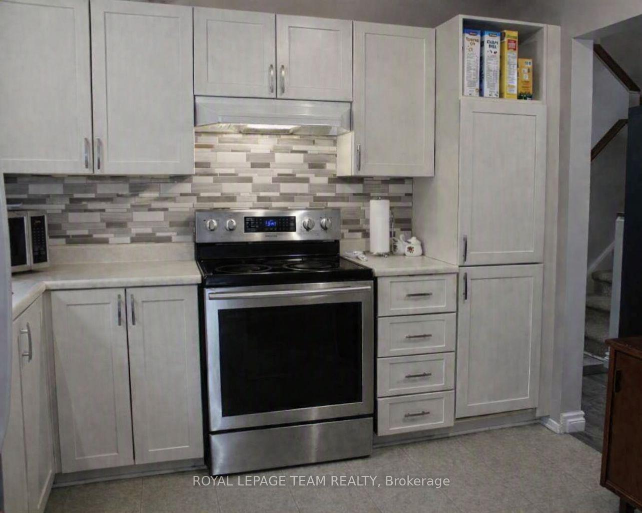 Photo 11 of Unit 53, 503 Sidney Drive, Ottawa, Fallingbrook/Pineridge — HOMEH