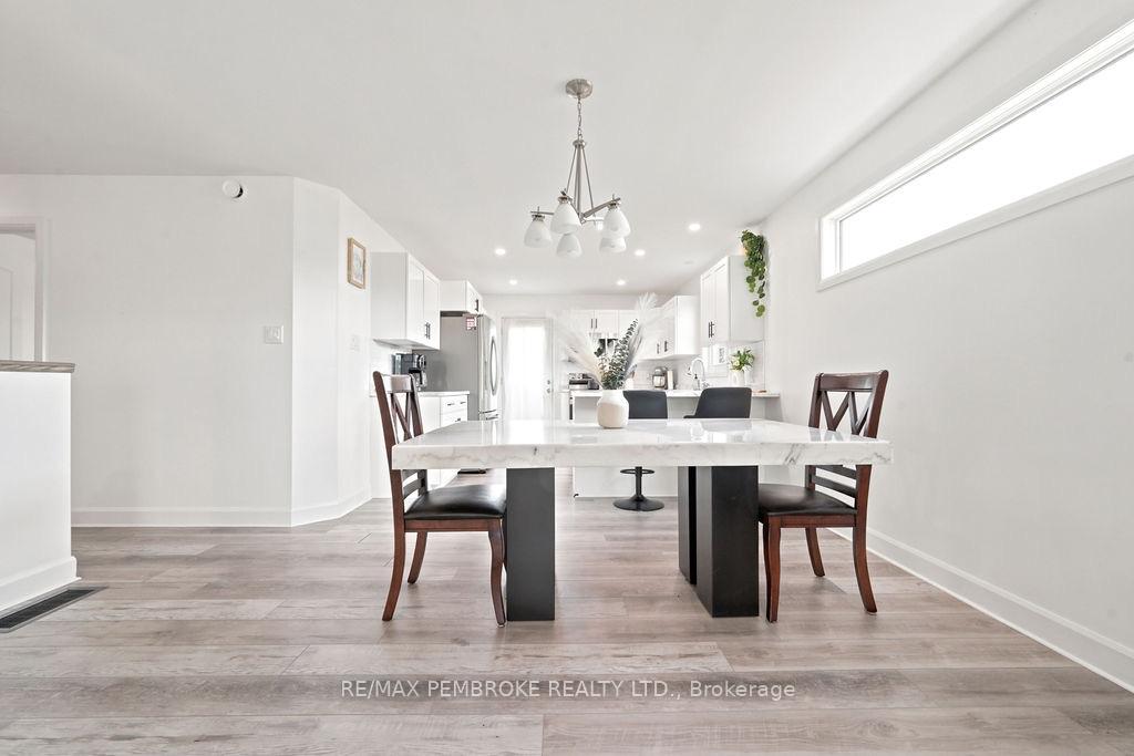 Photo 8 of 20 Terrance Drive, Petawawa, Petawawa — HOMEH