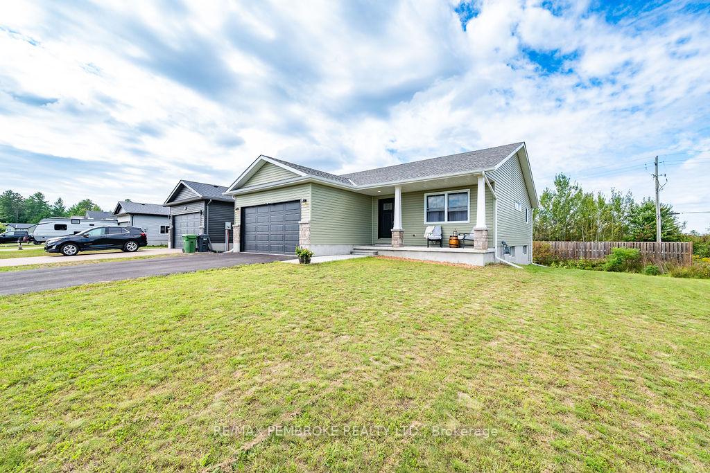 Photo 35 of 20 Terrance Drive, Petawawa, Petawawa — HOMEH