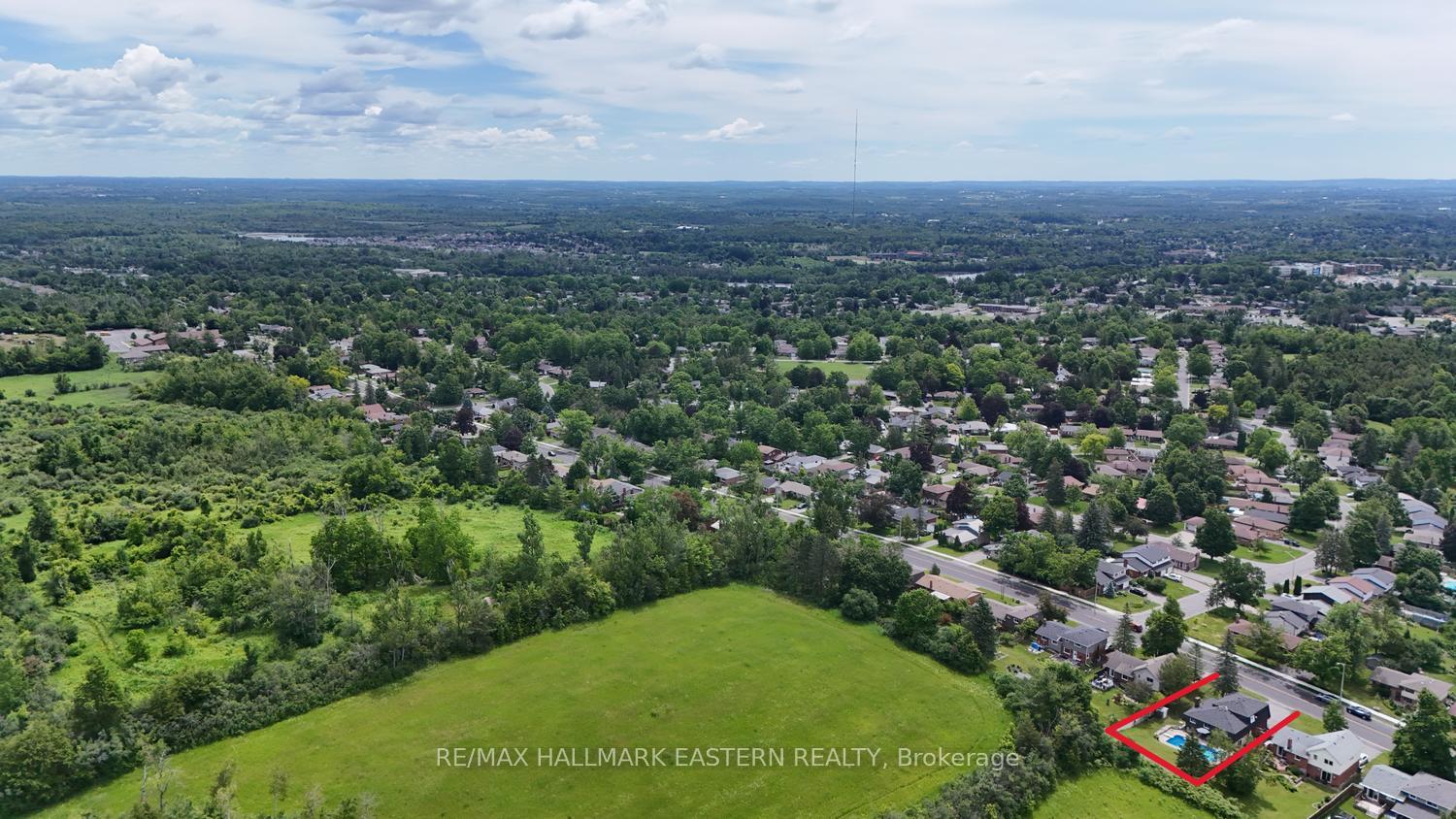 Photo 7 of 1000 Cumberland Avenue, Peterborough, Northcrest Ward 5 — HOMEH