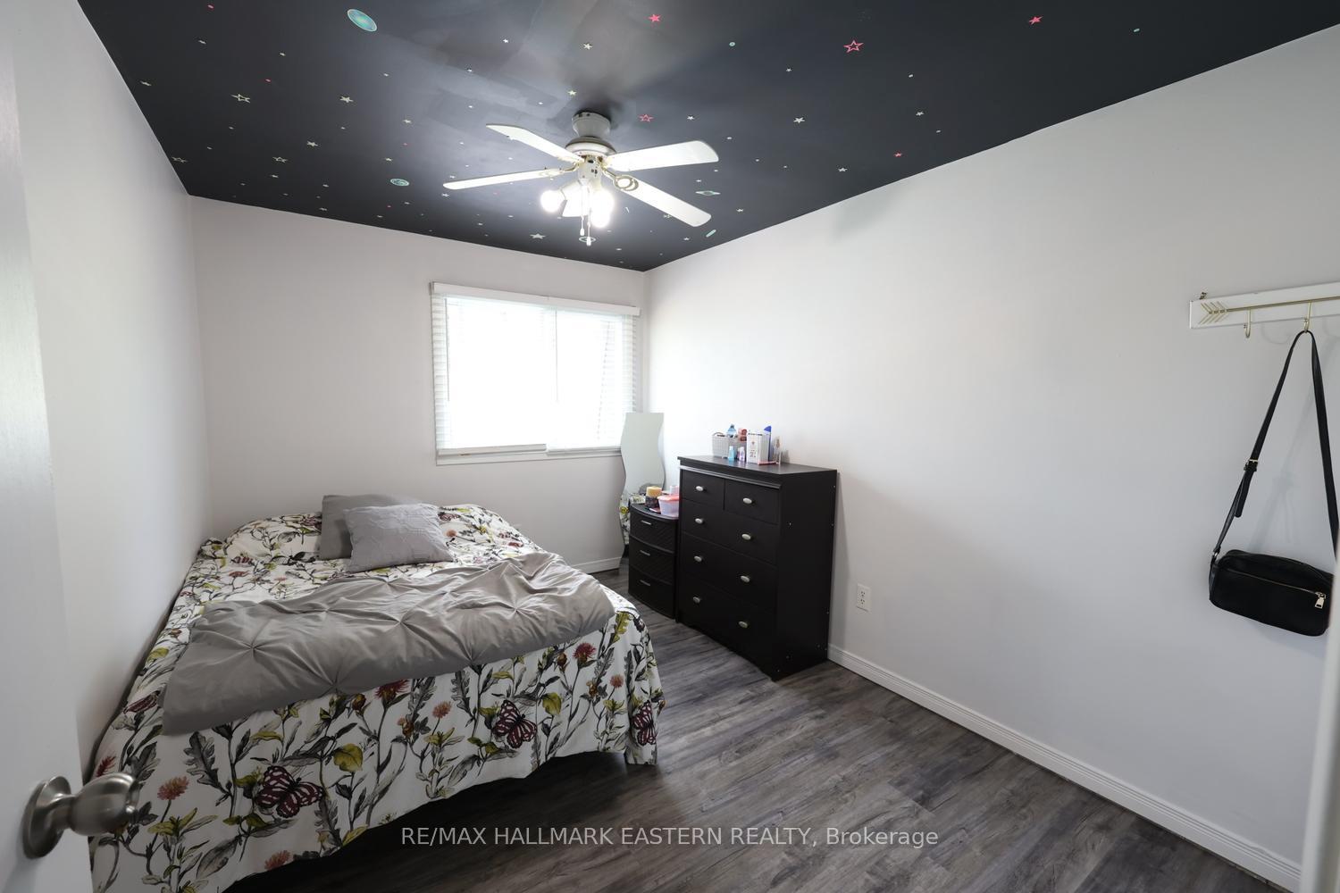 Photo 23 of 1000 Cumberland Avenue, Peterborough, Northcrest Ward 5 — HOMEH