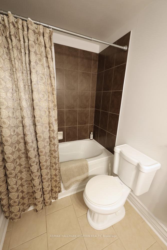 Photo 25 of 1000 Cumberland Avenue, Peterborough, Northcrest Ward 5 — HOMEH