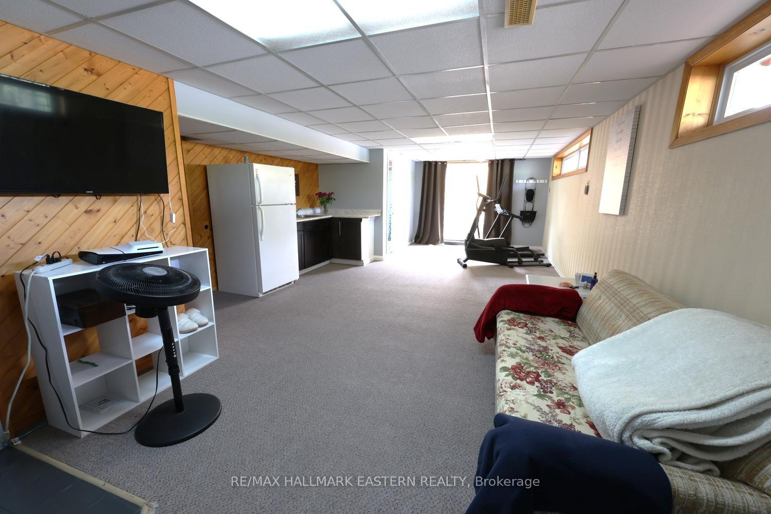 Photo 30 of 1000 Cumberland Avenue, Peterborough, Northcrest Ward 5 — HOMEH