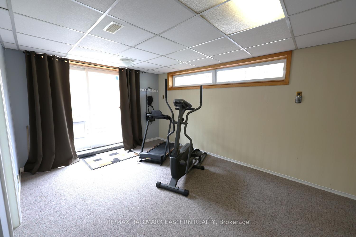 Photo 32 of 1000 Cumberland Avenue, Peterborough, Northcrest Ward 5 — HOMEH