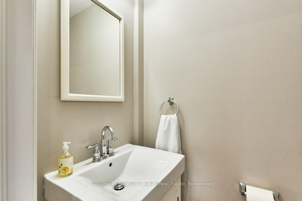 Photo 5 of 63 Orchard View Boulevard, Oshawa, Centennial — HOMEH