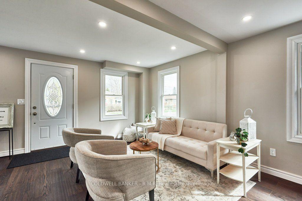 Photo 9 of 63 Orchard View Boulevard, Oshawa, Centennial — HOMEH
