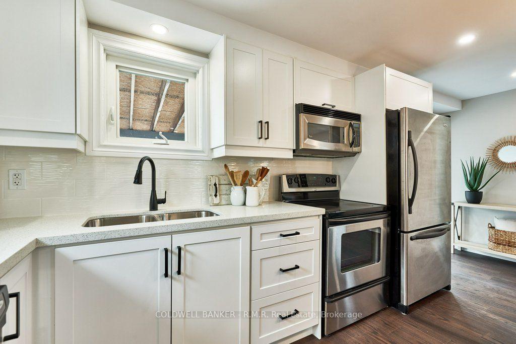 Photo 19 of 63 Orchard View Boulevard, Oshawa, Centennial — HOMEH