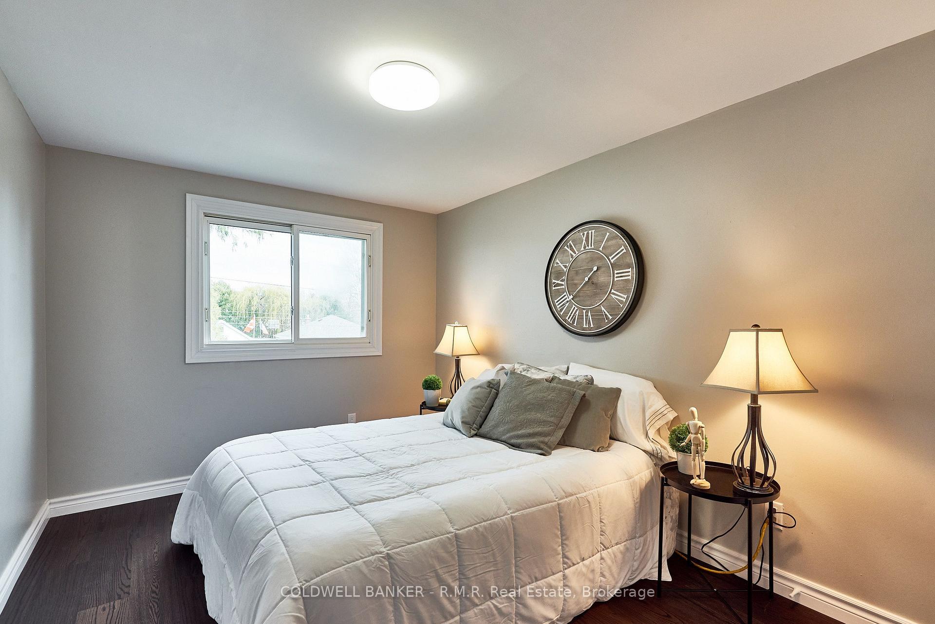 Photo 33 of 63 Orchard View Boulevard, Oshawa, Centennial — HOMEH