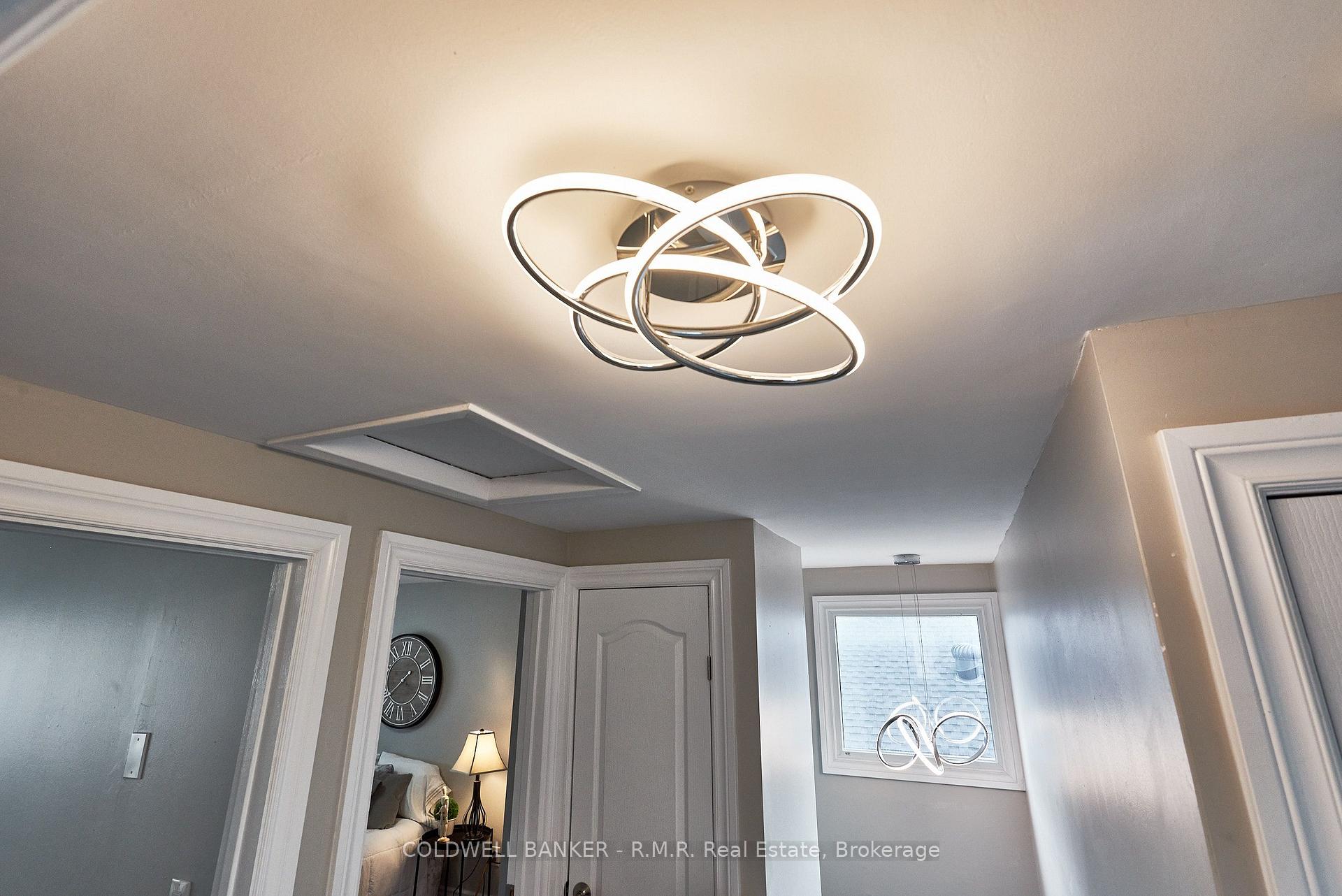 Photo 34 of 63 Orchard View Boulevard, Oshawa, Centennial — HOMEH