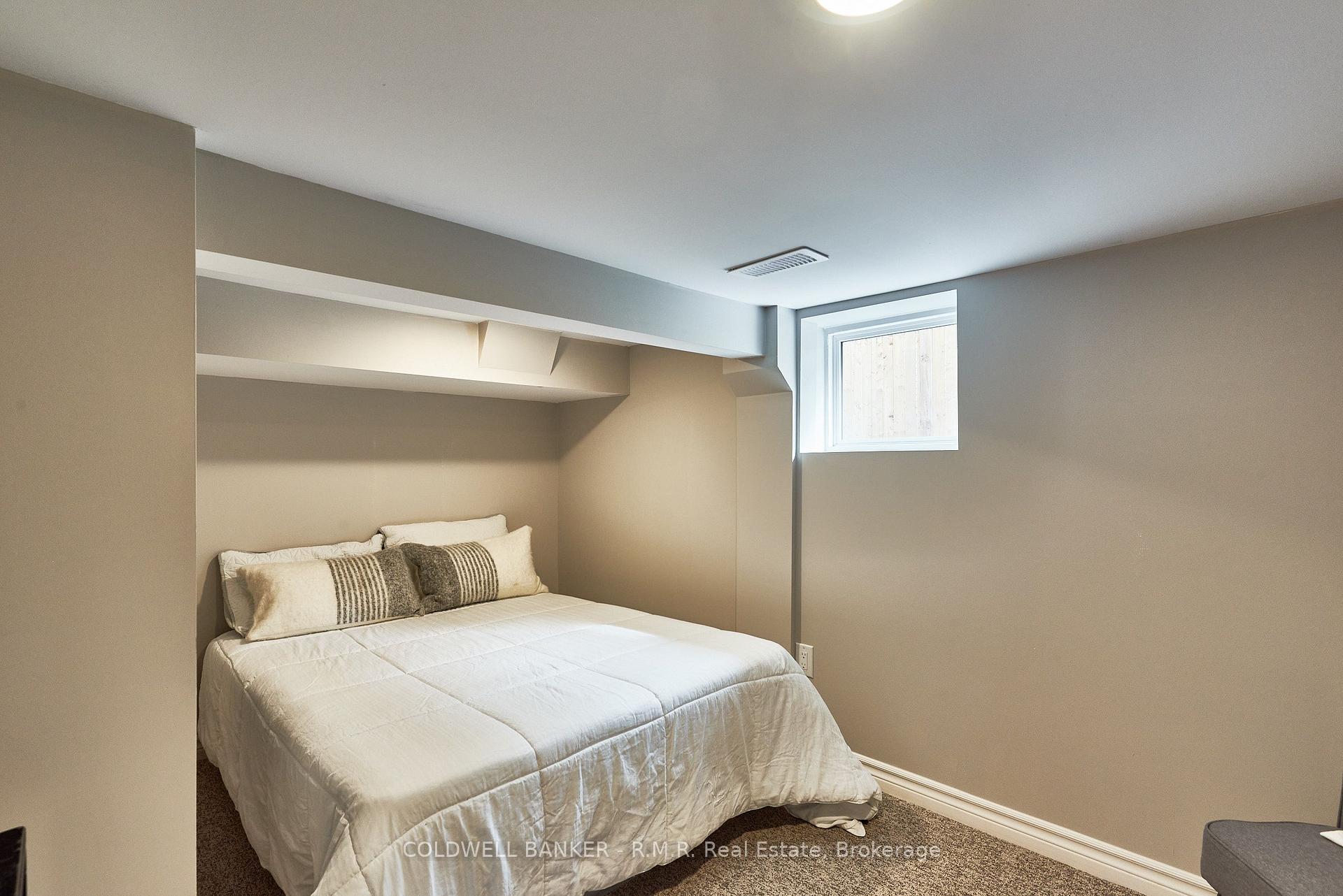 Photo 43 of 63 Orchard View Boulevard, Oshawa, Centennial — HOMEH