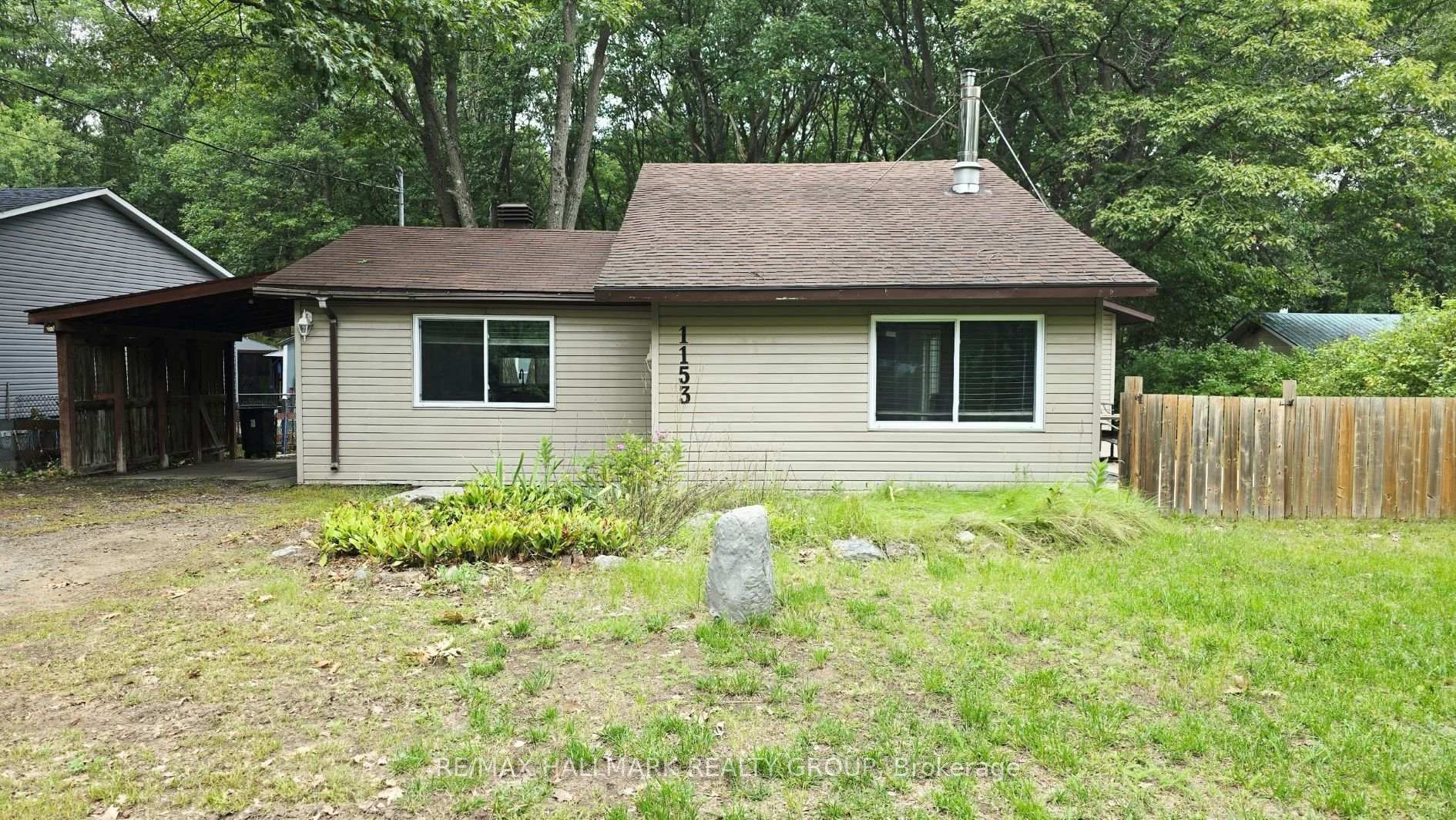 Photo of 1153 Bayview Drive