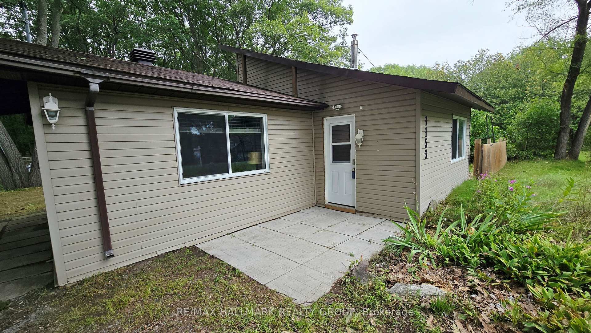 Photo 2 of 1153 Bayview Drive, Ottawa, Constance Bay — HOMEH