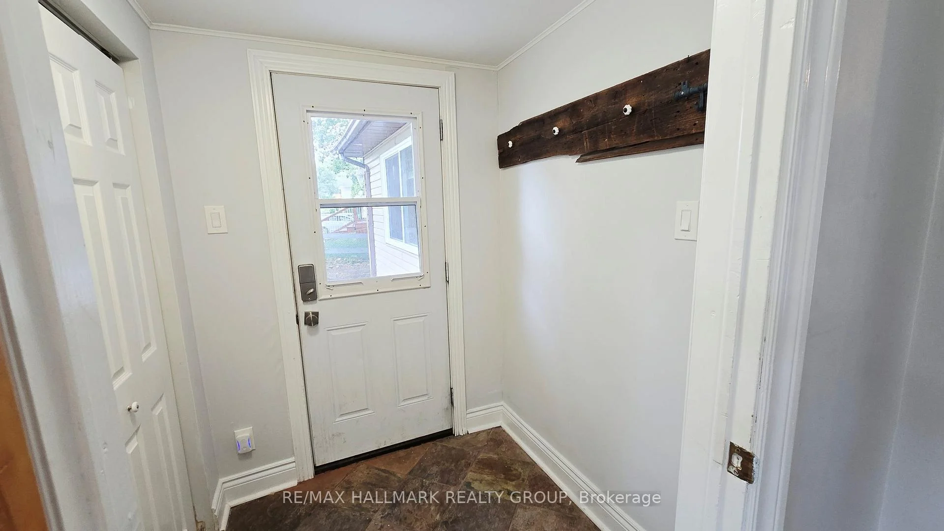 Photo 11 of 1153 Bayview Drive, Ottawa, Constance Bay — HOMEH