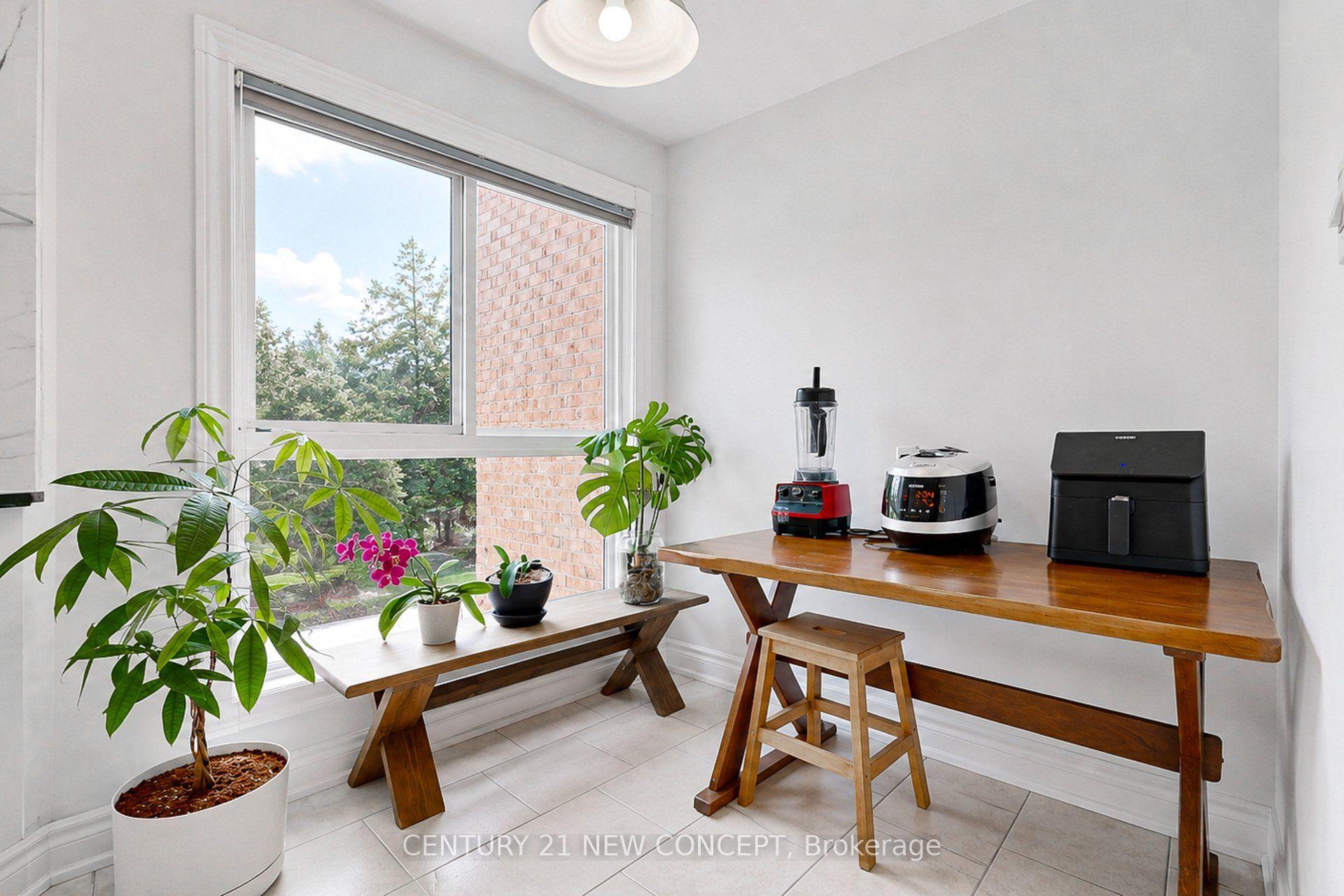 Photo 14 of 58 Paul Markway, North York, Hillcrest Village — HOMEH