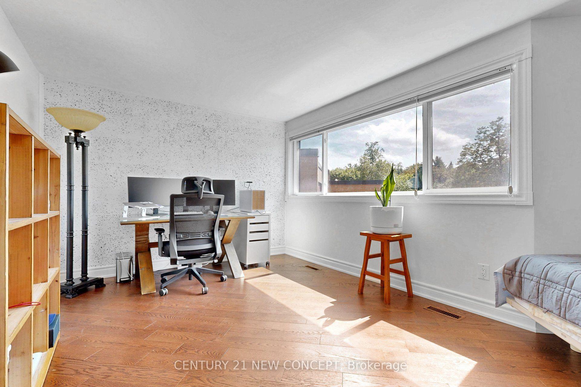 Photo 22 of 58 Paul Markway, North York, Hillcrest Village — HOMEH
