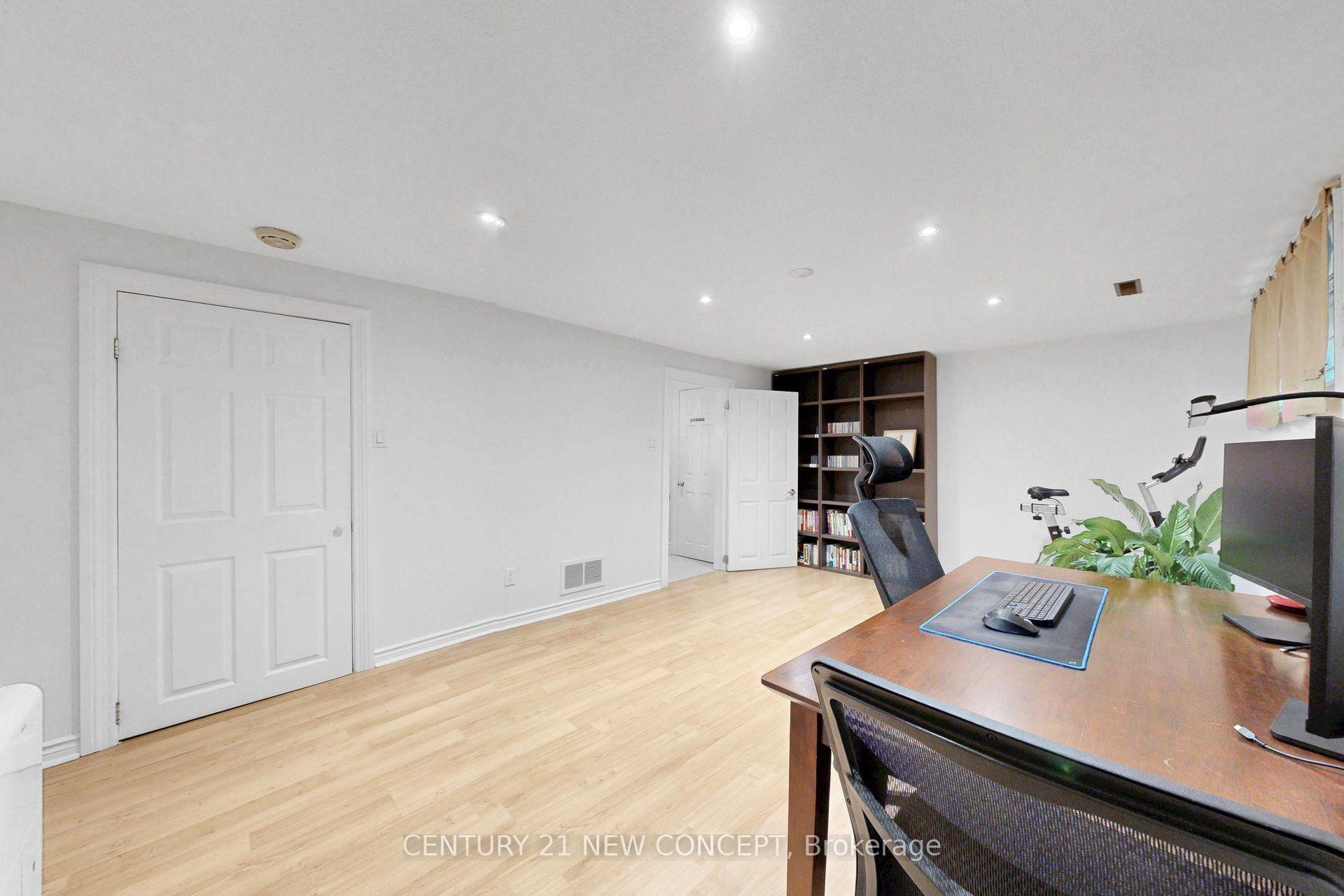 Photo 27 of 58 Paul Markway, North York, Hillcrest Village — HOMEH