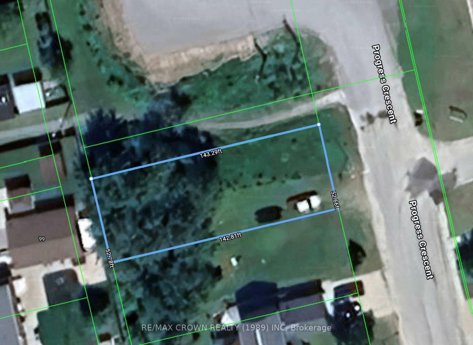 Photo 4 of 100 Progress Crescent, Kapuskasing — HOMEH