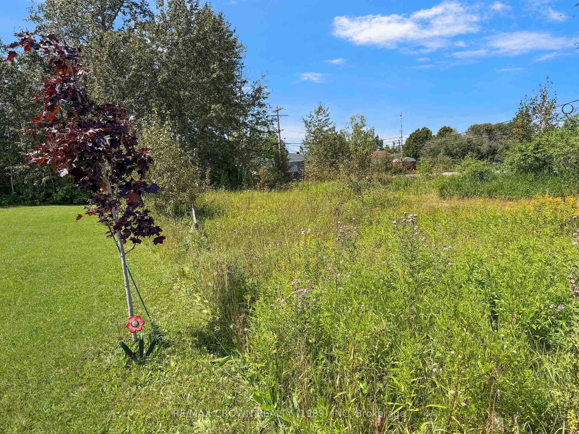Photo 6 of 100 Progress Crescent, Kapuskasing — HOMEH
