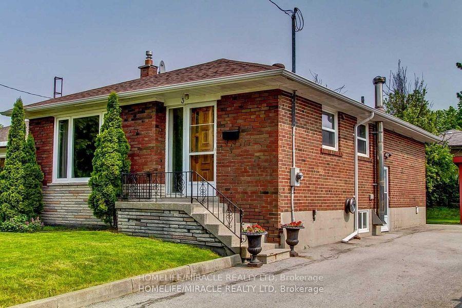Photo 1 of 3 Independence Drive S, Scarborough, Kennedy Park — HOMEH