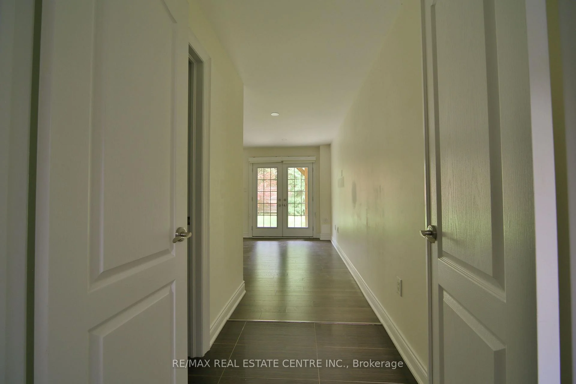 Photo 21 of 211 Appleton Court, Newmarket, Central Newmarket — HOMEH
