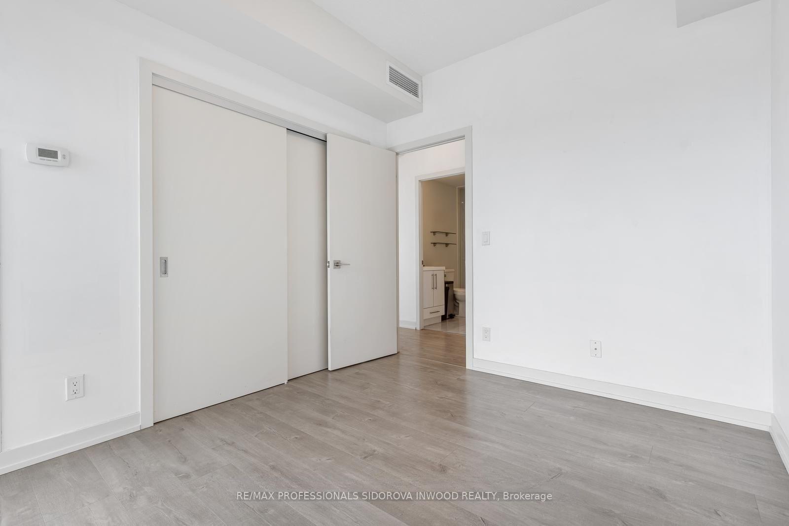 Photo 11 of Unit 1203, 2087 Fairview Street, Burlington, Freeman — HOMEH