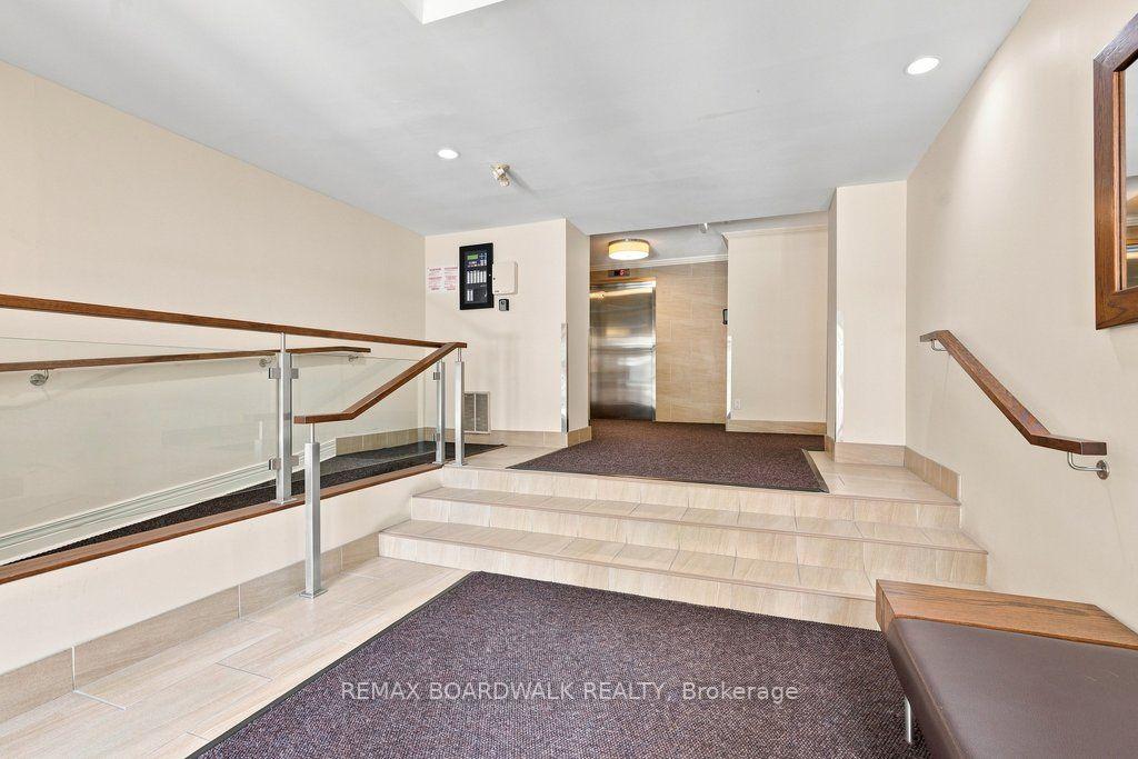 Photo 6 of Unit 307, 959 North River Road, Ottawa, Overbrook — HOMEH