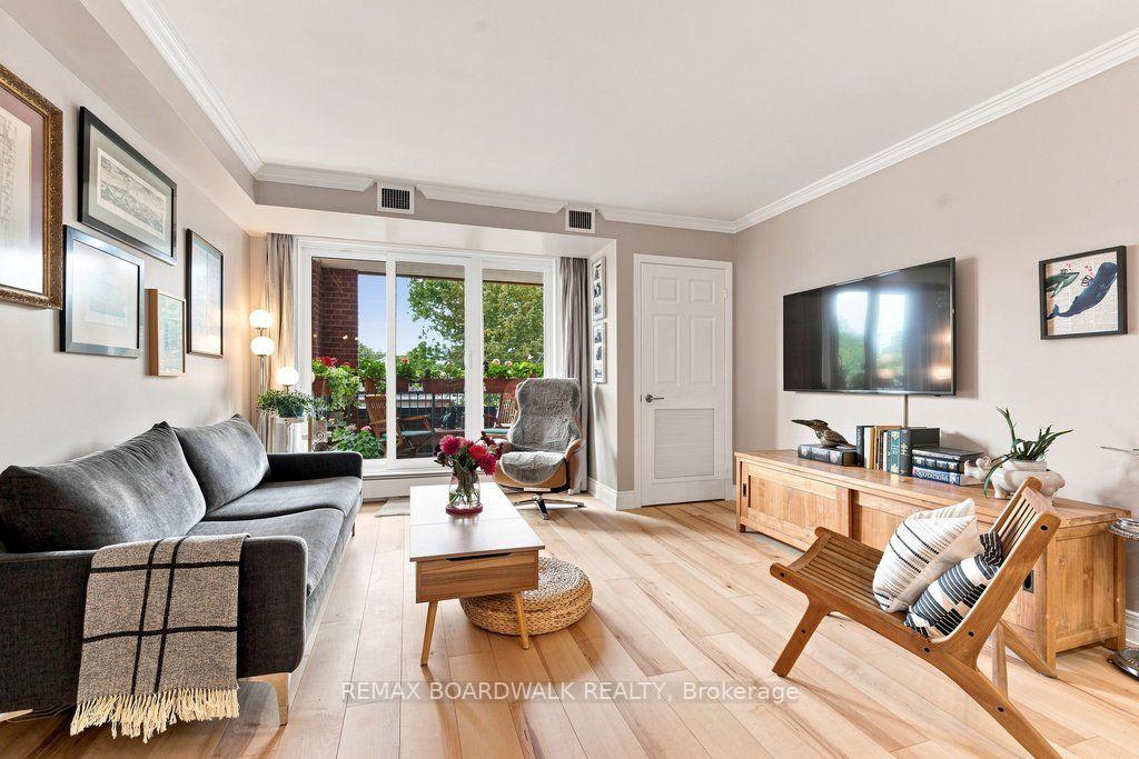 Photo 7 of Unit 307, 959 North River Road, Ottawa, Overbrook — HOMEH