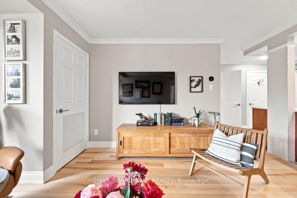 Photo 10 of Unit 307, 959 North River Road, Ottawa, Overbrook — HOMEH
