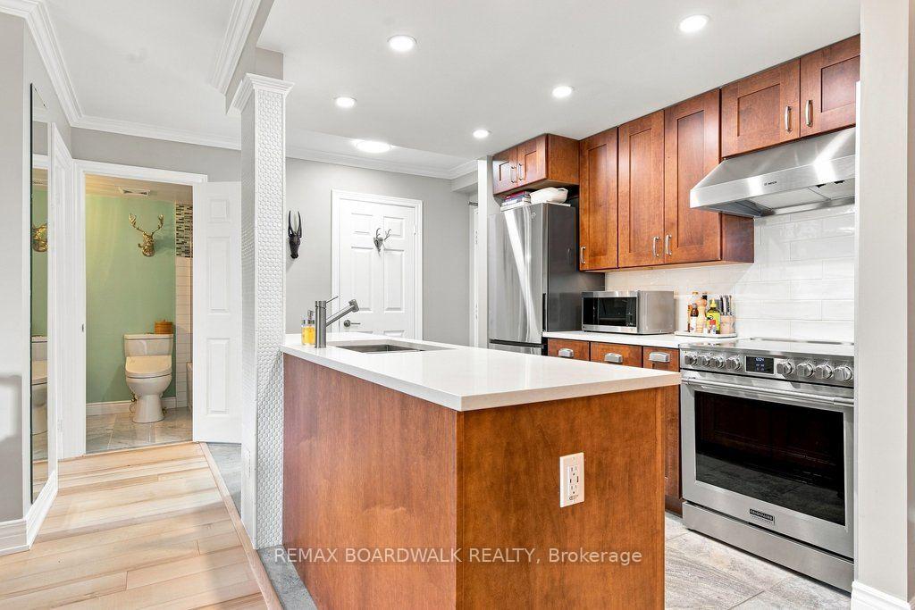 Photo 14 of Unit 307, 959 North River Road, Ottawa, Overbrook — HOMEH