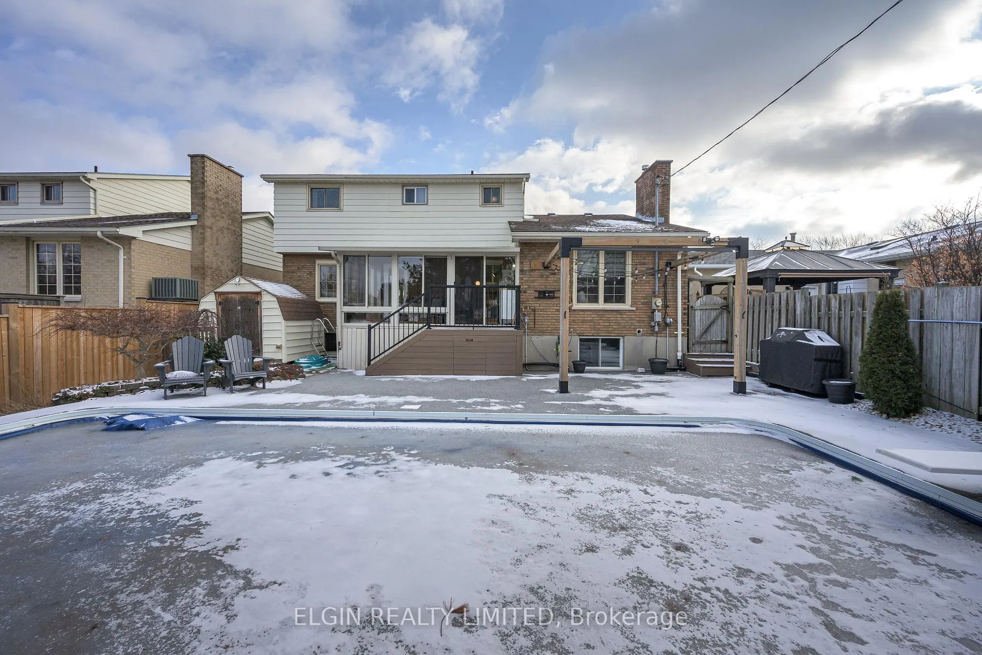 Photo 6 of 39 Luton Crescent, St. Thomas — HOMEH