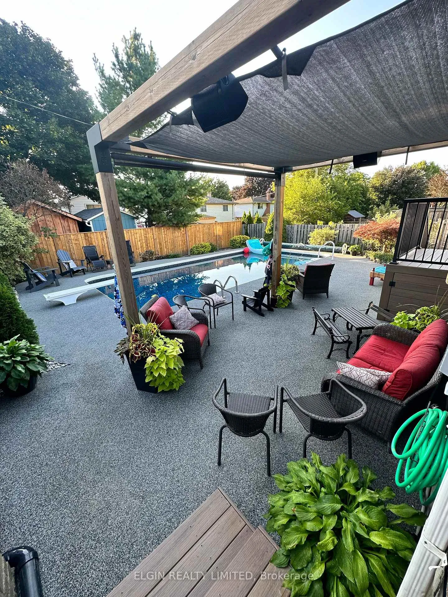 Photo 10 of 39 Luton Crescent, St. Thomas — HOMEH