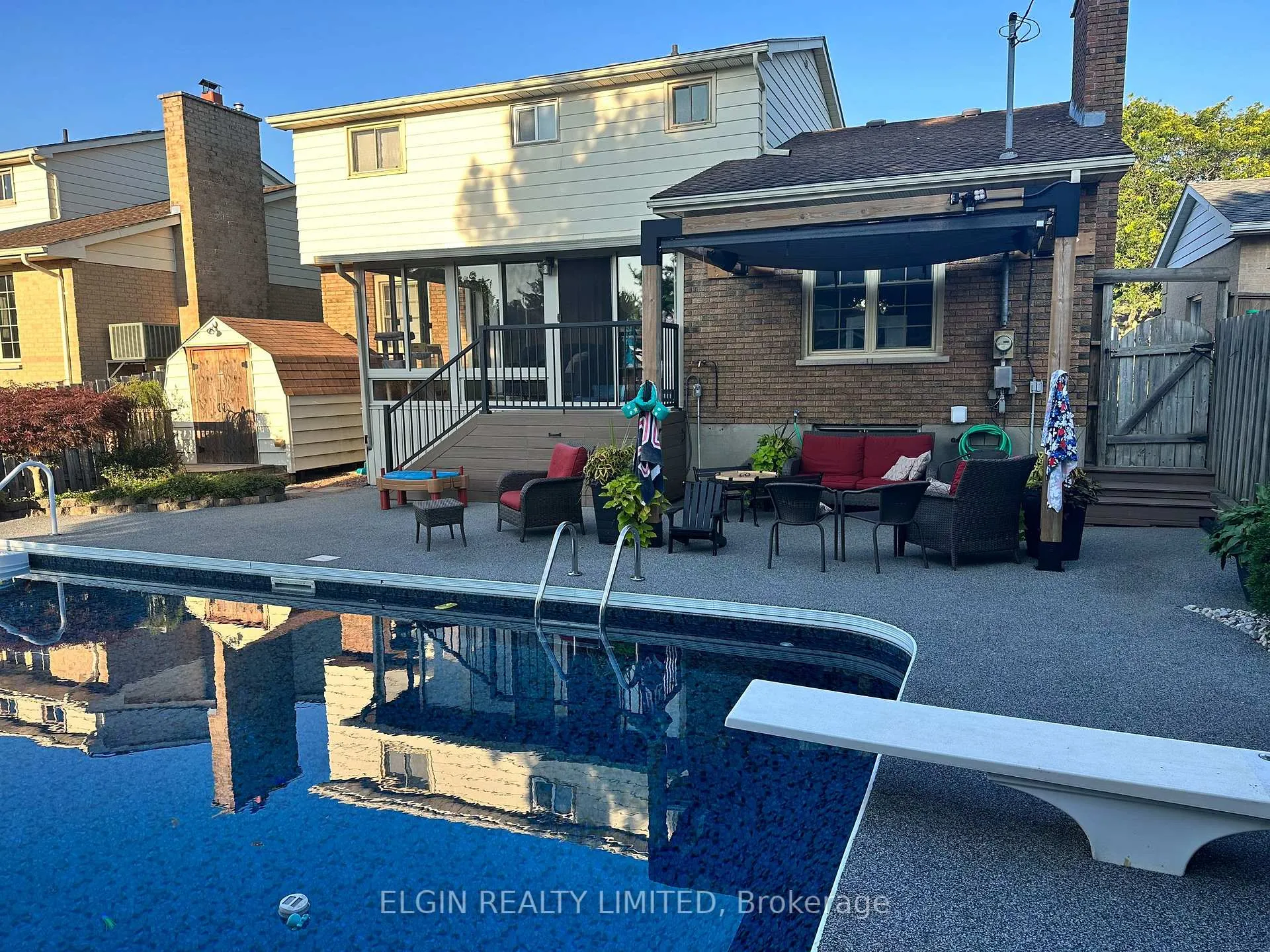 Photo 15 of 39 Luton Crescent, St. Thomas — HOMEH
