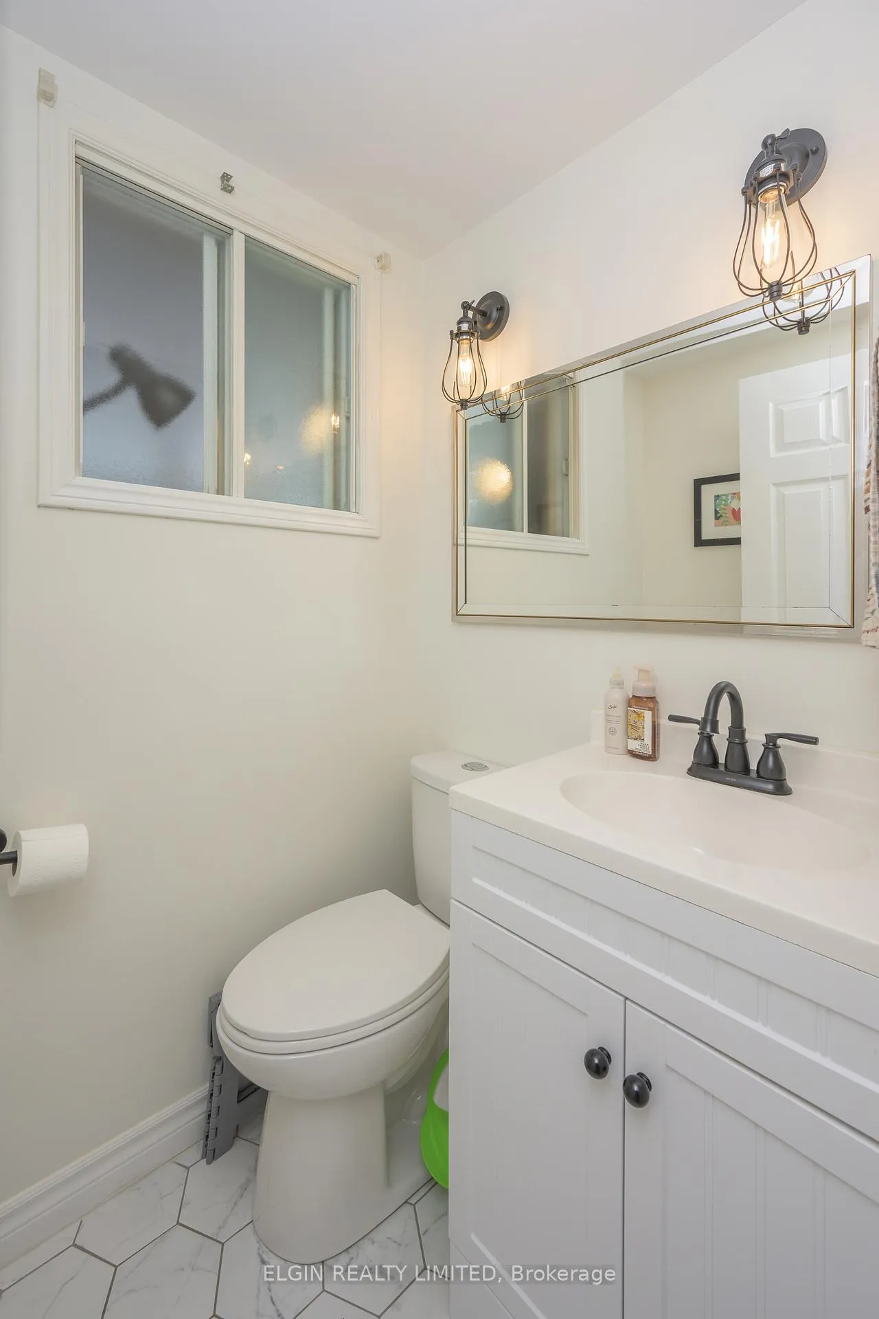 Photo 33 of 39 Luton Crescent, St. Thomas — HOMEH