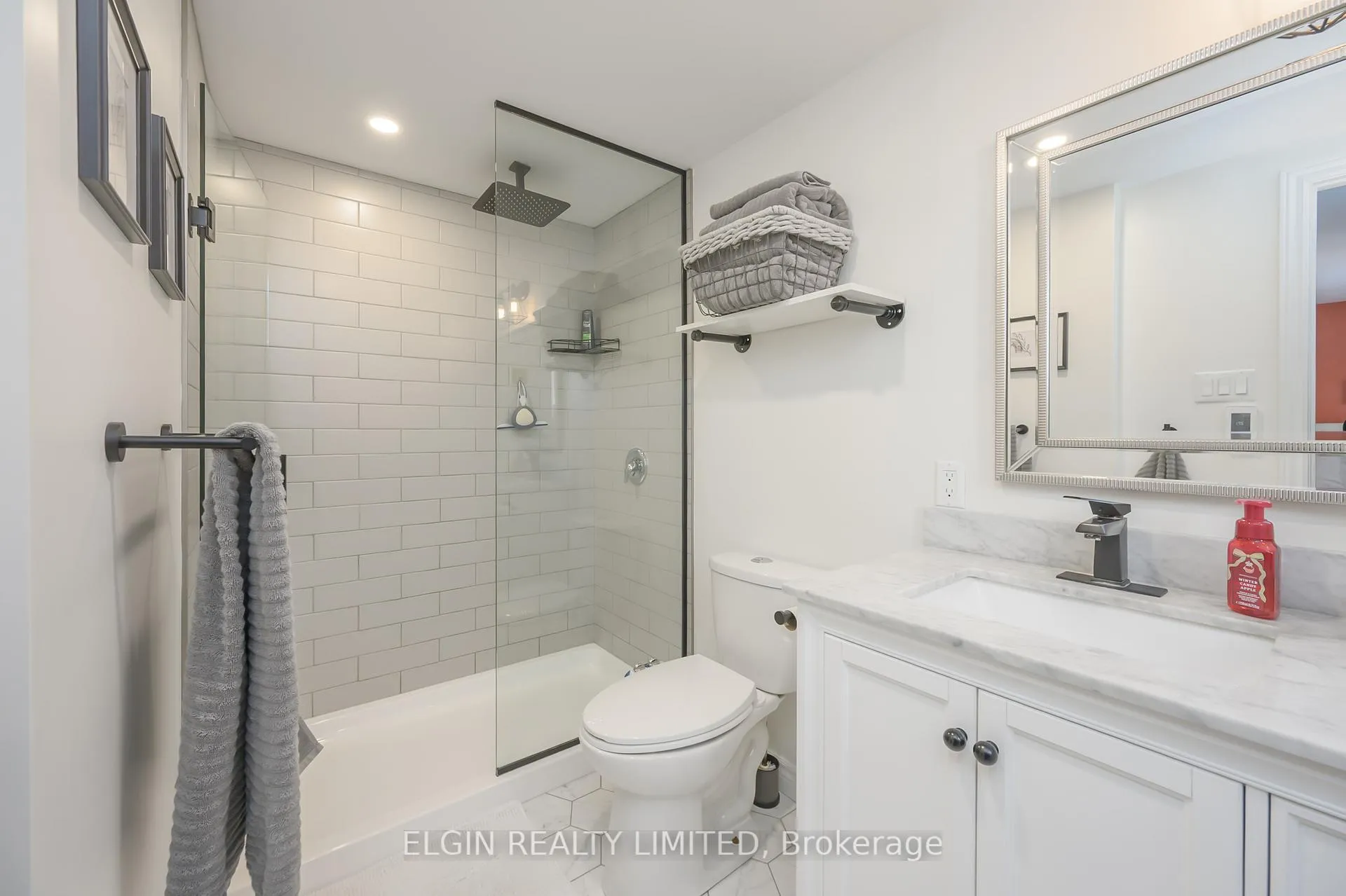 Photo 36 of 39 Luton Crescent, St. Thomas — HOMEH