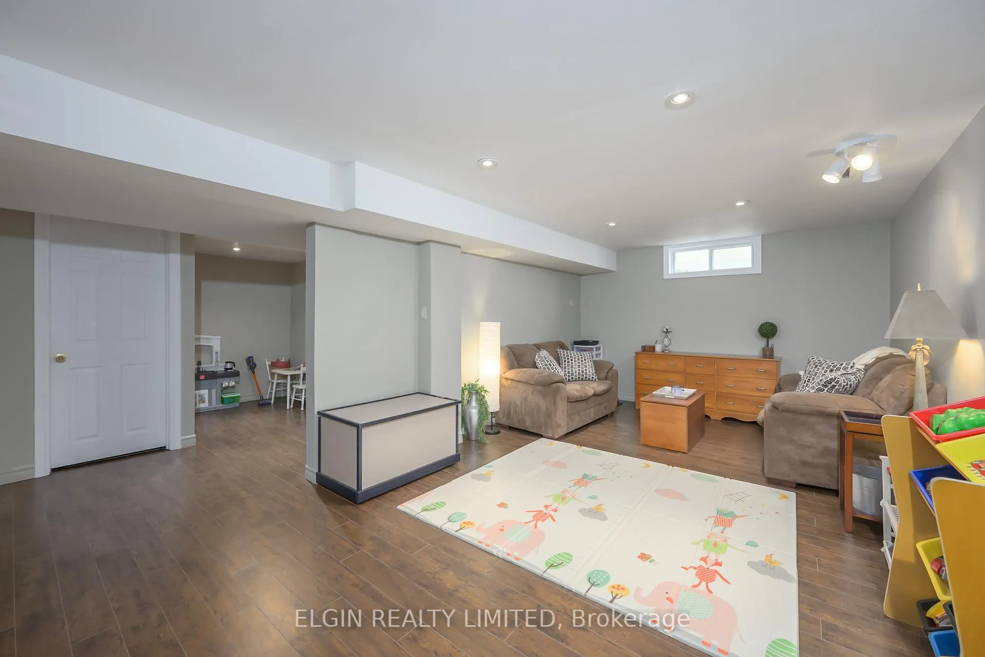 Photo 44 of 39 Luton Crescent, St. Thomas — HOMEH