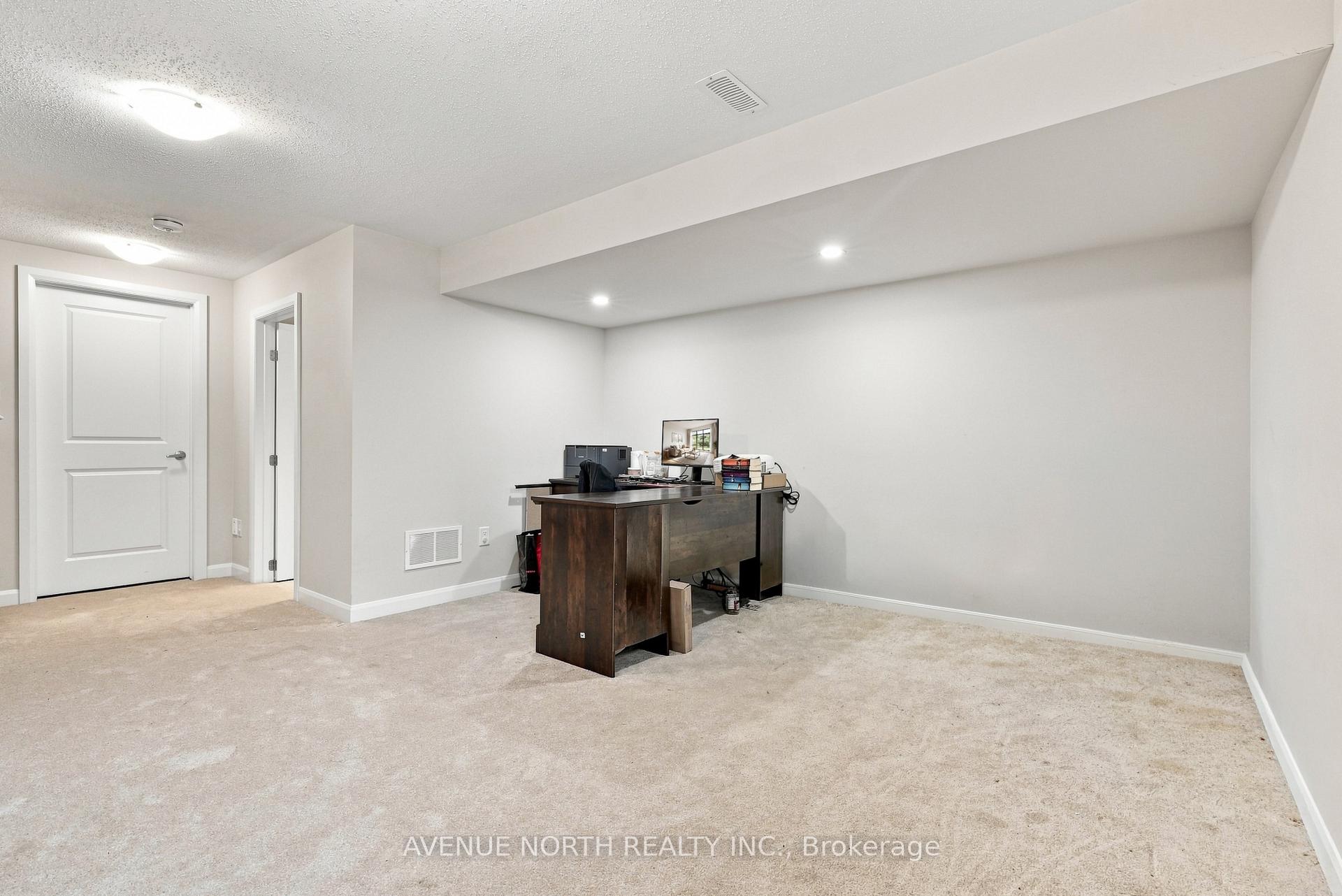 Photo 20 of 83 Osler Street S, Ottawa, Kanata - Morgan's Grant/South March — HOMEH