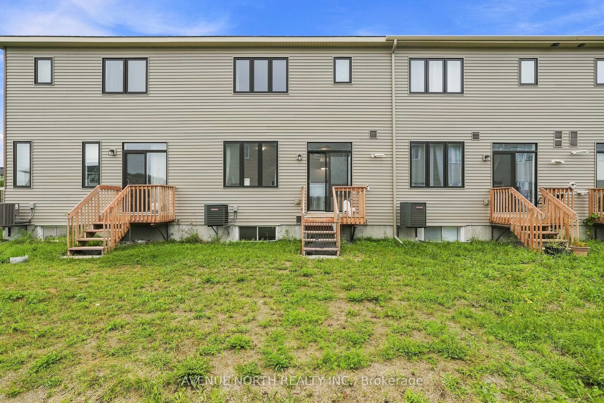 Photo 25 of 83 Osler Street S, Ottawa, Kanata - Morgan's Grant/South March — HOMEH