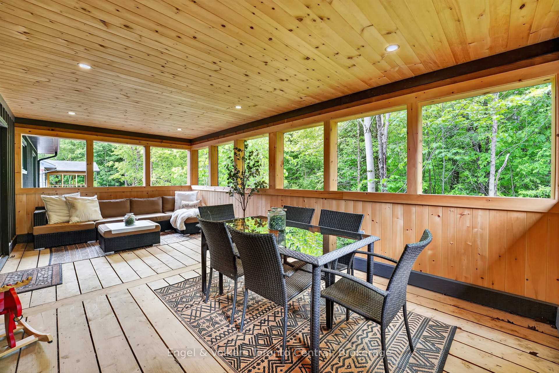 Photo 4 of 1093 Highway 141 Drive, Seguin — HOMEH