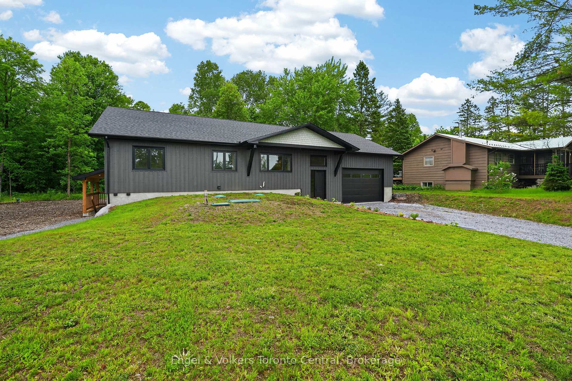 Photo 6 of 1093 Highway 141 Drive, Seguin — HOMEH