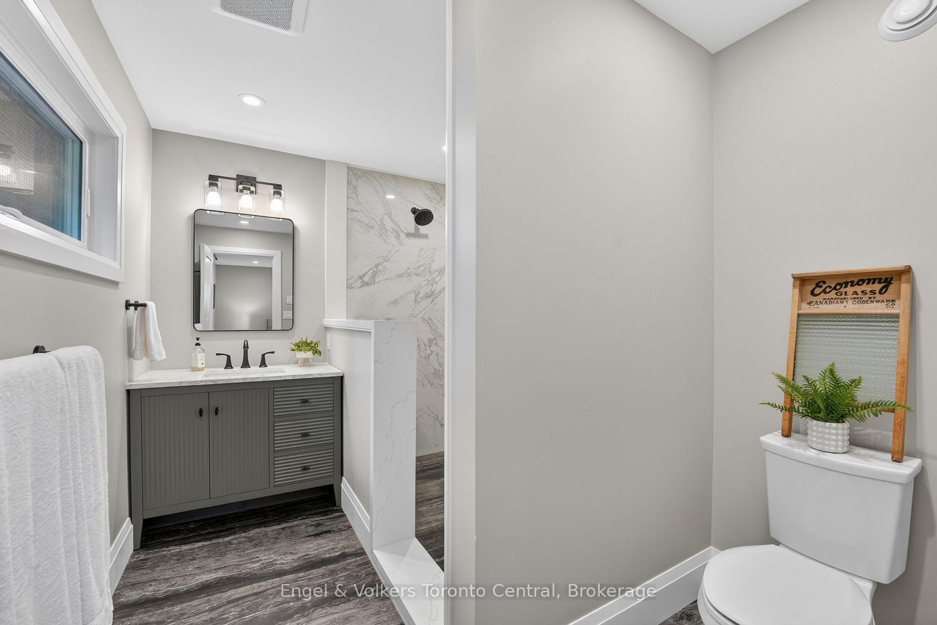 Photo 19 of 1093 Highway 141 Drive, Seguin — HOMEH