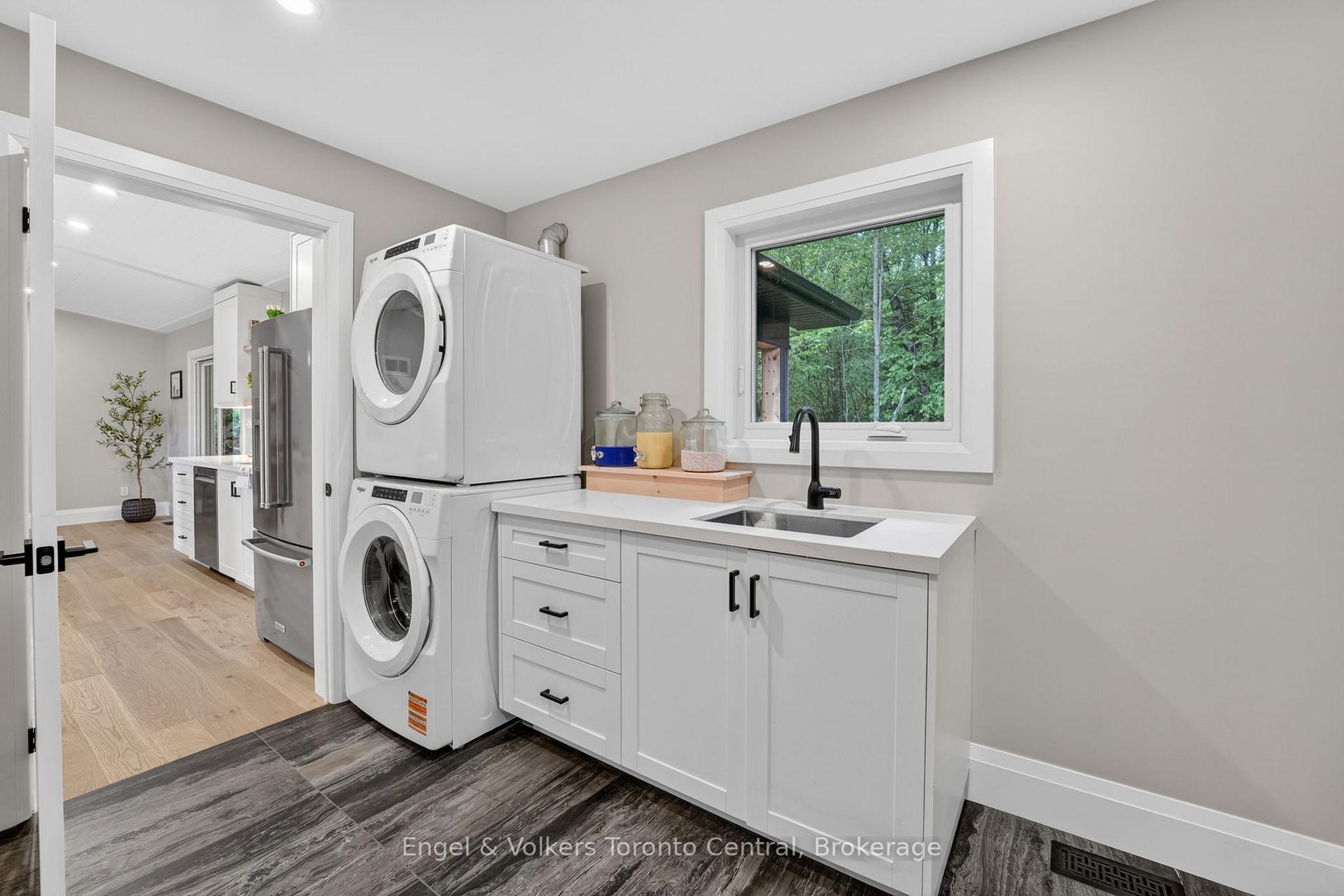 Photo 24 of 1093 Highway 141 Drive, Seguin — HOMEH